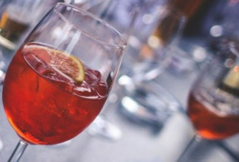 Lo spritz è il classico aperitivo padovano, ma ci sono molte alternative valide!